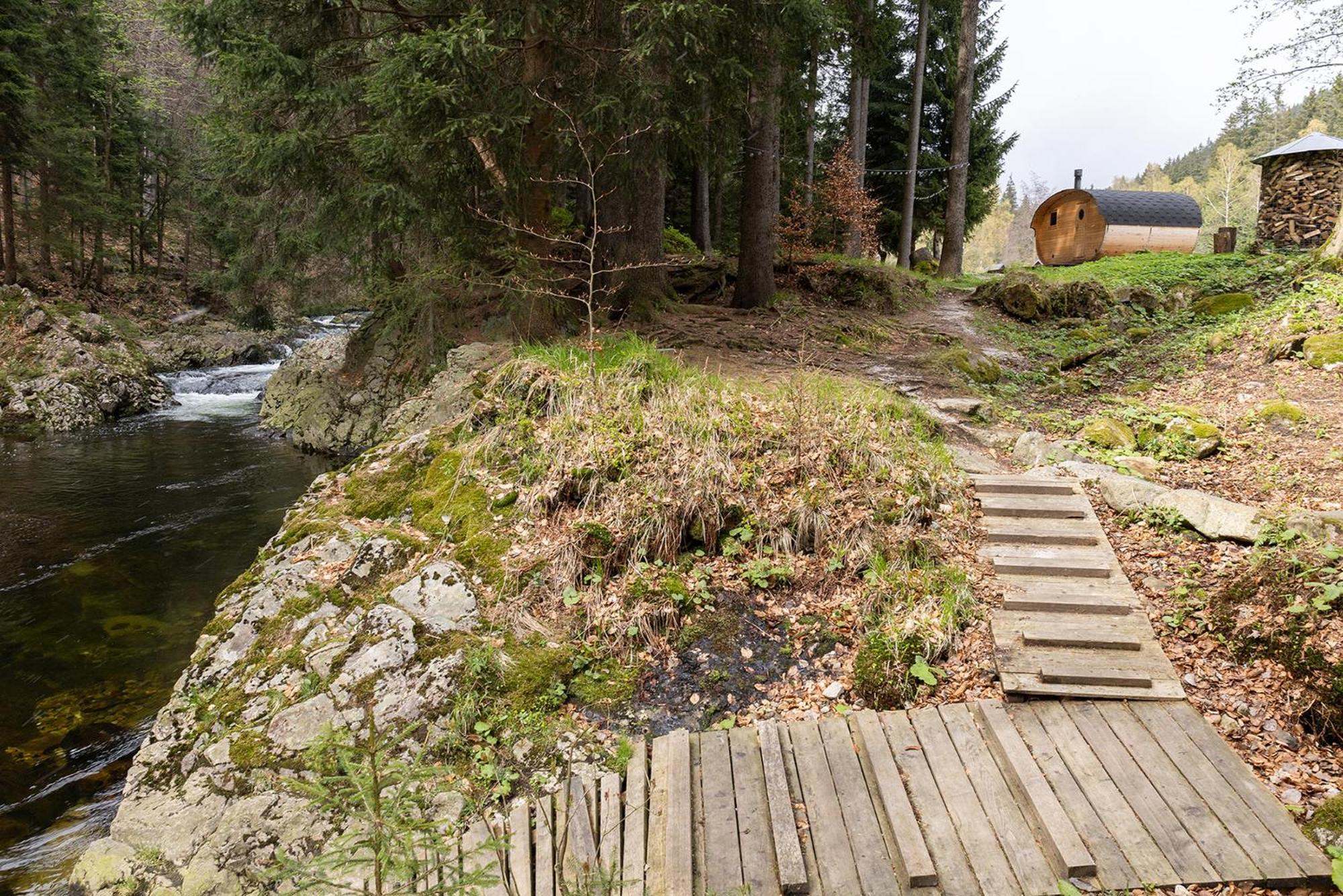 Chalets & Apartments - Base Camp Medvedin Spindleruv Mlyn Exterior photo